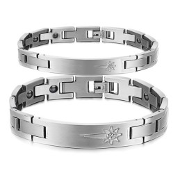 Pour Une Excellente Réputation En France Et À L'Étranger, Un Bracelet En Titane Pour Amoureux Avec Diamant