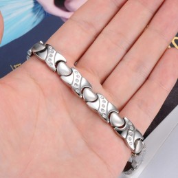 Bracelet En Titane Avec Diamants, Qualité Et Quantité Garanties