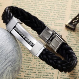 Le Bracelet En Cuir Titane Avec Strass, La Reine De La Qualité