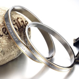 Bracelet En Titane De Qualité Stable Et Durable Pour Les Amoureux