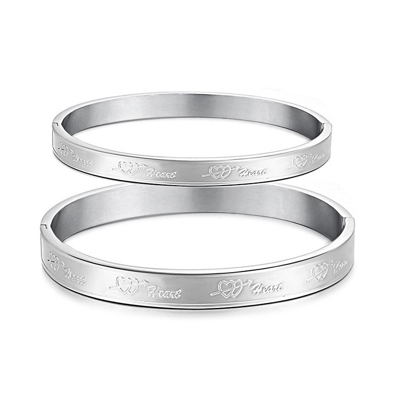 Le Bracelet En Titane « Queen Of Quality Sweetheart » Pour Les Amoureux