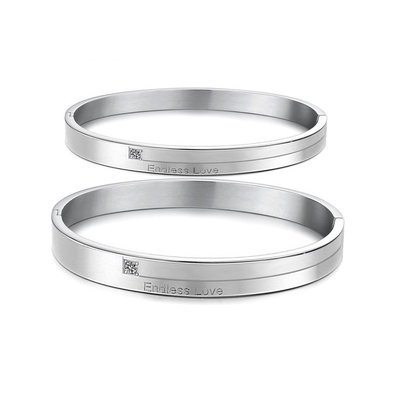 Bracelet En Titane Concis D'Excellente Qualité Pour Amoureux Avec Strass Bracelet En Titane Concis D'Excellente Qualité Pour Amoureux Avec Strass