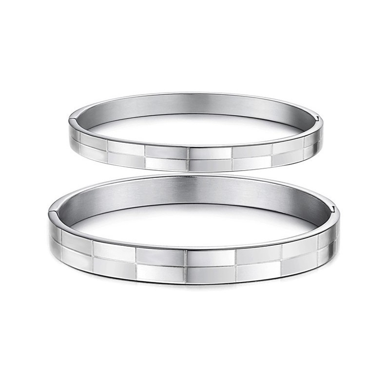 Bracelet Jonc En Titane À Grille Large Pour Amoureux Bracelet Jonc En Titane À Grille Large Pour Amoureux