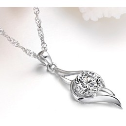 Collier En Titane Plaqué Platine Pour Femme Avec Diamant, Qualité Et Quantité Garanties