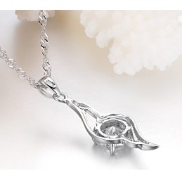 Collier En Titane Plaqué Platine Pour Femme Avec Diamant, Qualité Et Quantité Garanties