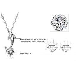Collier En Titane Plaqué Platine En Forme De Dauphin Féminin Avec Diamant, De Renommée Mondiale