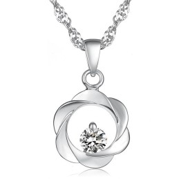 Collier Élégant En Titane Plaqué Platine Avec Diamant Pour Femme, Qualité Et Quantité Garanties