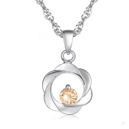Collier Élégant En Titane Plaqué Platine Avec Diamant Pour Femme, Qualité Et Quantité Garanties
