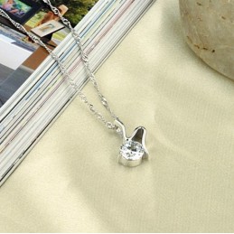 Collier Rétro En Titane Plaqué Platine Pour Femme De Haute Qualité