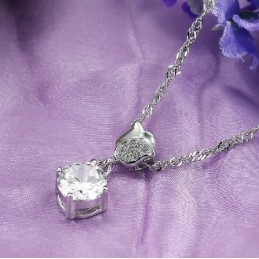 Collier En Titane Plaqué Platine En Forme De Rose Pour Femme Avec Strass, La Reine De La Qualité