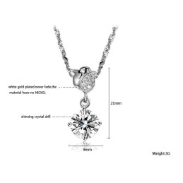 Collier En Titane Plaqué Platine En Forme De Rose Pour Femme Avec Strass, La Reine De La Qualité