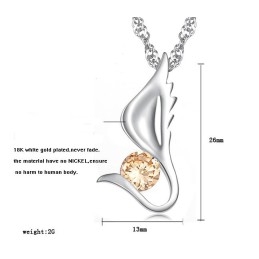 Collier En Titane Plaqué Platine En Forme D'Aile Féminine Avec Diamant, La Reine De La Qualité