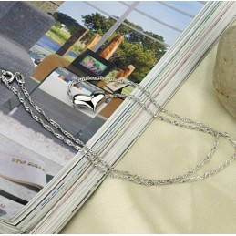 Collier En Titane Plaqué Platine Pour Femme D'Excellente Qualité
