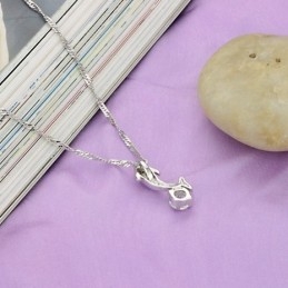 Collier En Titane Plaqué Platine En Forme De Dauphin Femelle Avec Diamant, Qualité Et Quantité Garanties