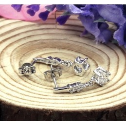 Boucles D'Oreilles En Titane Plaqué Platine Pour Femme D'Excellente Qualité