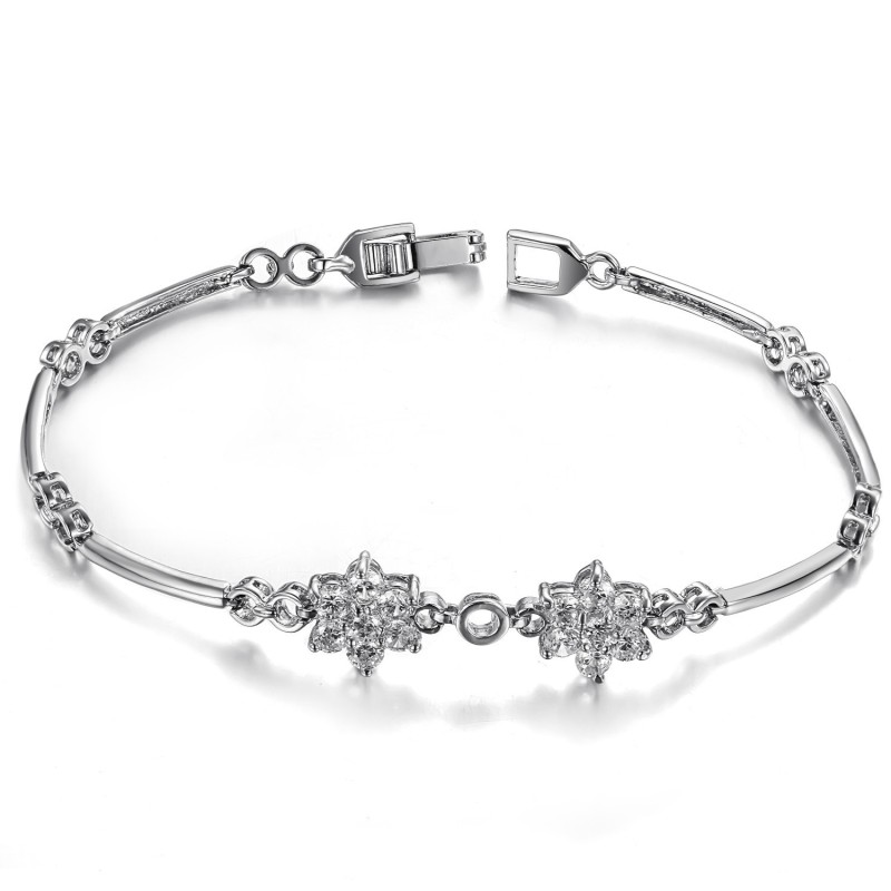 Bracelet En Titane Plaqué Platine Avec Diamants En Forme De Fleur De Prunier Pour Femme, La Reine De La Qualité Bracelet En Titane Plaqué Platine Avec Diamants En Forme De Fleur De Prunier Pour Femme, La Reine De La Qualité