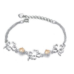 Bracelet En Titane Plaqué Platine En Forme De Trèfle Pour Femme De Haute Qualité Avec Diamant