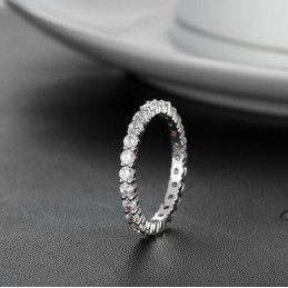 Bague En Titane Plaqué Platine Pour Femme De Renommée Mondiale