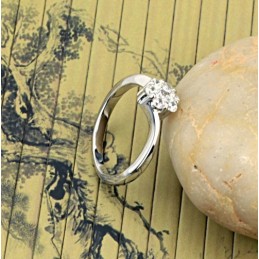 Bague En Titane Plaqué Platine Pour Femme Avec Strass, Qualité Et Quantité Garanties