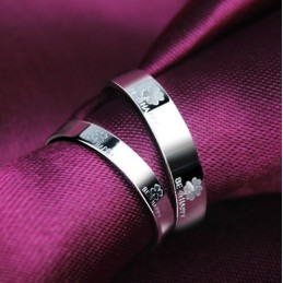 Bague En Titane Plaqué Platine En Forme De Trèfle, Réputée Pour Sa Qualité Exceptionnelle, Idéale Pour Les Amoureux