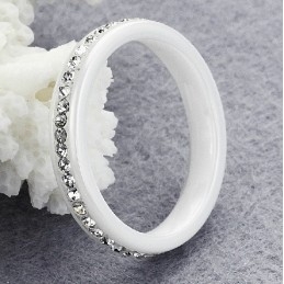 Bague En Céramique Tungstène Pour Femme D'Excellente Qualité