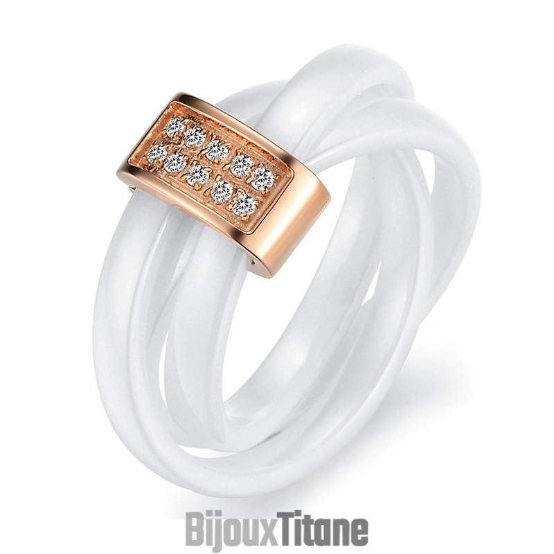 Bague En Céramique De Tungstène Tricyclique De Qualité Stable Avec Strass