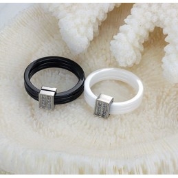 Bien Connu Pour Sa Bague En Céramique De Tungstène Tricyclique De Haute Qualité Avec Strass