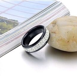 Bague En Céramique Tungstène Noire À Performances Fiables Avec Strass