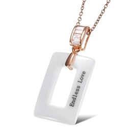 Collier En Céramique Tungstène De Forme Carrée Pour Femme De Renommée Mondiale