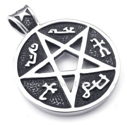 Collier Pendentif Étoile À Cinq Branches En Titane (Chaîne Offerte)