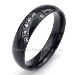 Bague Cœur En Titane Noir Avec Zircon Blanc