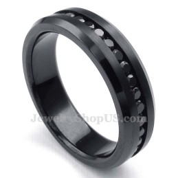 Bague En Titane Noir Avec Strass