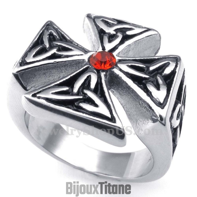Bague Croix En Titane Avec Zircon Rouge Bague Croix En Titane Avec Zircon Rouge