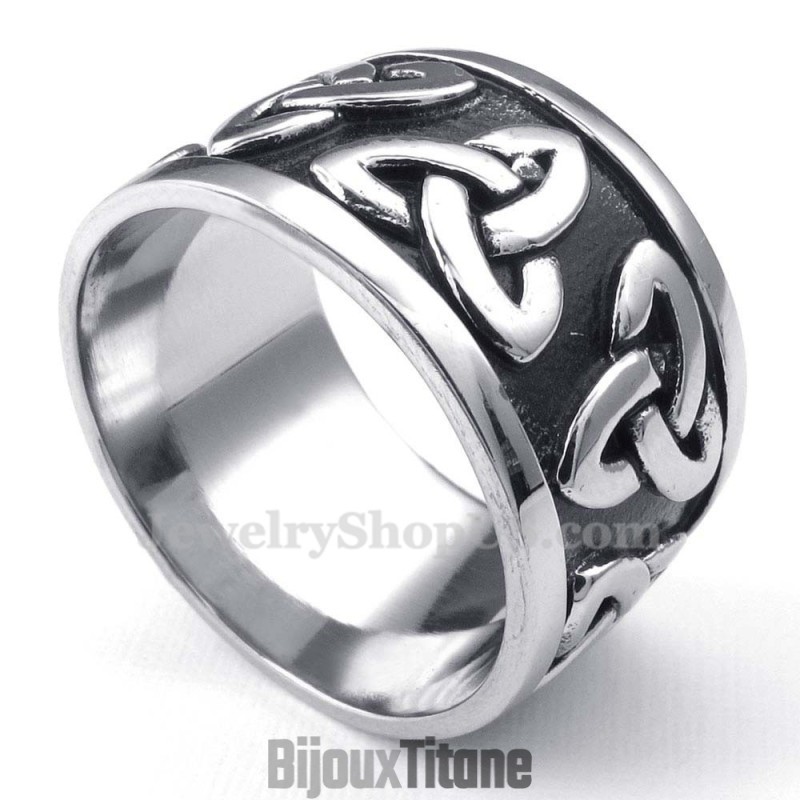 Bague En Titane Avec Nœud Irlandais Bague En Titane Avec Nœud Irlandais