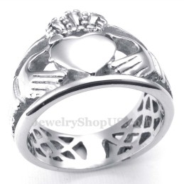 Bague En Titane Avec Cœur Et Mains Levées