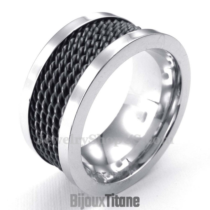 Bague En Titane Avec Fil Noir Bague En Titane Avec Fil Noir