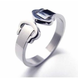 Bague En Titane 8 Mm Avec Cœur Lié À Un Cœur