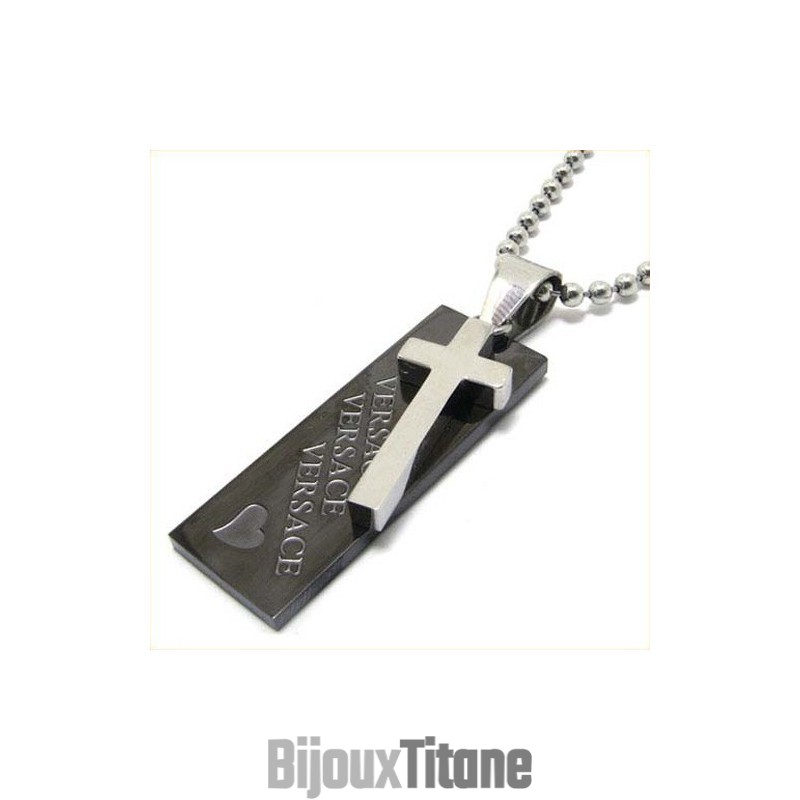 Pendentif Croix En Titane Noir Avec Cœur D'Amour Pendentif Croix En Titane Noir Avec Cœur D'Amour