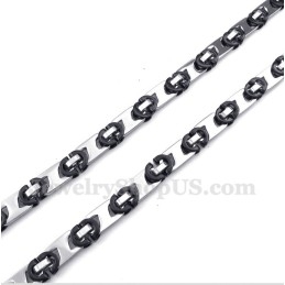 Collier Demi-Croissant Noir En Titane Pour Homme