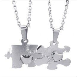 Pendentif Couple Puzzle En Titane Avec Chaîne Offerte (Une Paire)