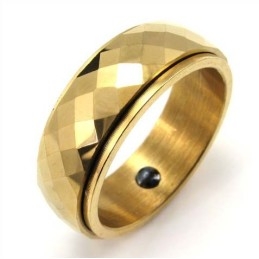 Bague En Tungstène À Facettes Dorées De Nouveau Style