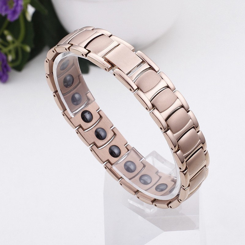 Bracelet Tendance En Titane Électrolytique Pour Homme Bracelet Tendance En Titane Électrolytique Pour Homme