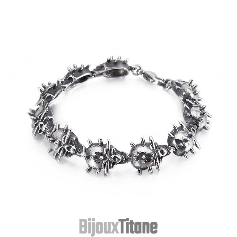 Bracelet En Titane Pour Homme Avec Tête De Mort Exagérée Et Chic Bracelet En Titane Pour Homme Avec Tête De Mort Exagérée Et Chic