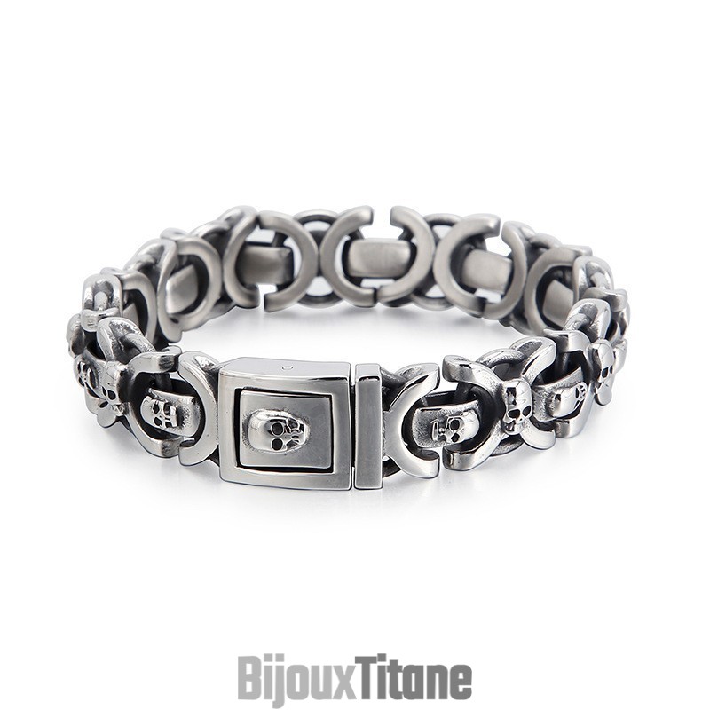 Bracelet En Titane Pour Homme Avec Motif Tête De Mort Bracelet En Titane Pour Homme Avec Motif Tête De Mort