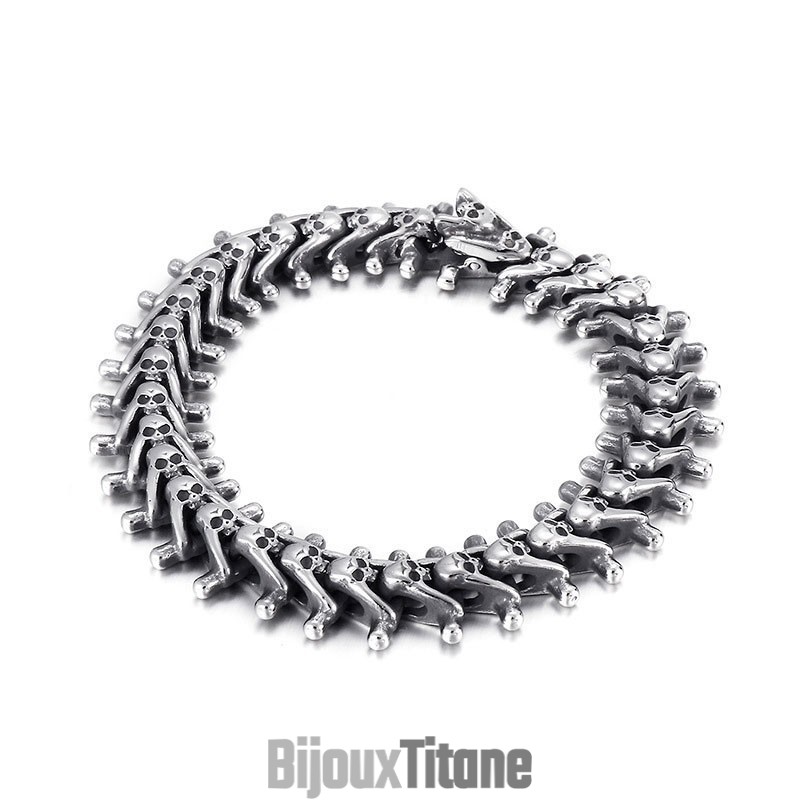 Bracelet En Titane Pour Homme Avec Petit Crâne Exagéré Bracelet En Titane Pour Homme Avec Petit Crâne Exagéré