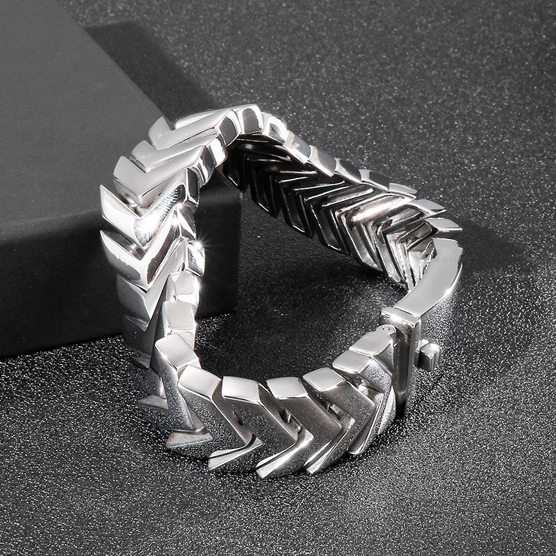 Bracelet En Titane Pour Homme, Style Chic Et Tendance, En Os De Serpent, Idéal Comme Cadeau Bracelet En Titane Pour Homme, Style Chic Et Tendance, En Os De Serpent, Idéal Comme Cadeau