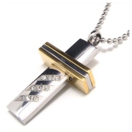 Collier Avec Pendentif Croix En Titane Pur Pour Homme (Neuf)