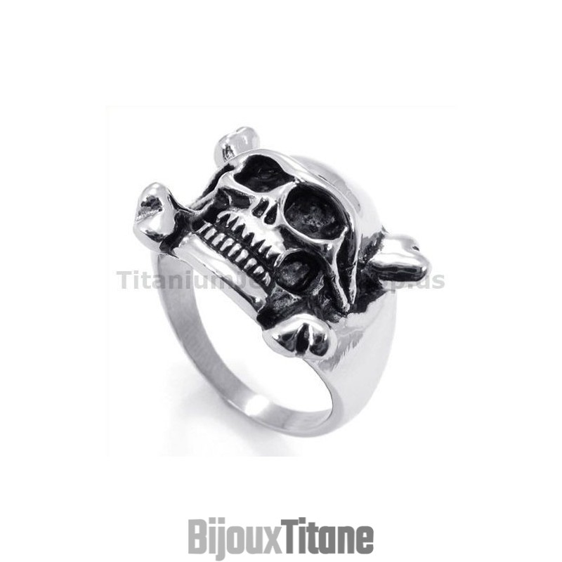 Bague En Titane Avec Tête De Mort Bague En Titane Avec Tête De Mort