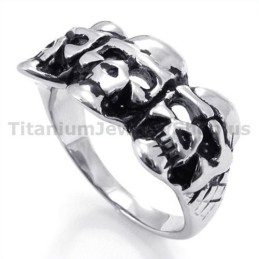 Bague En Titane À Trois Crânes