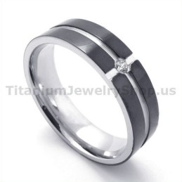 Bague En Titane Noir Avec Diamant